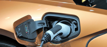 Discharge Characteristics of Rechargeable Batteries using VersaStudio Software